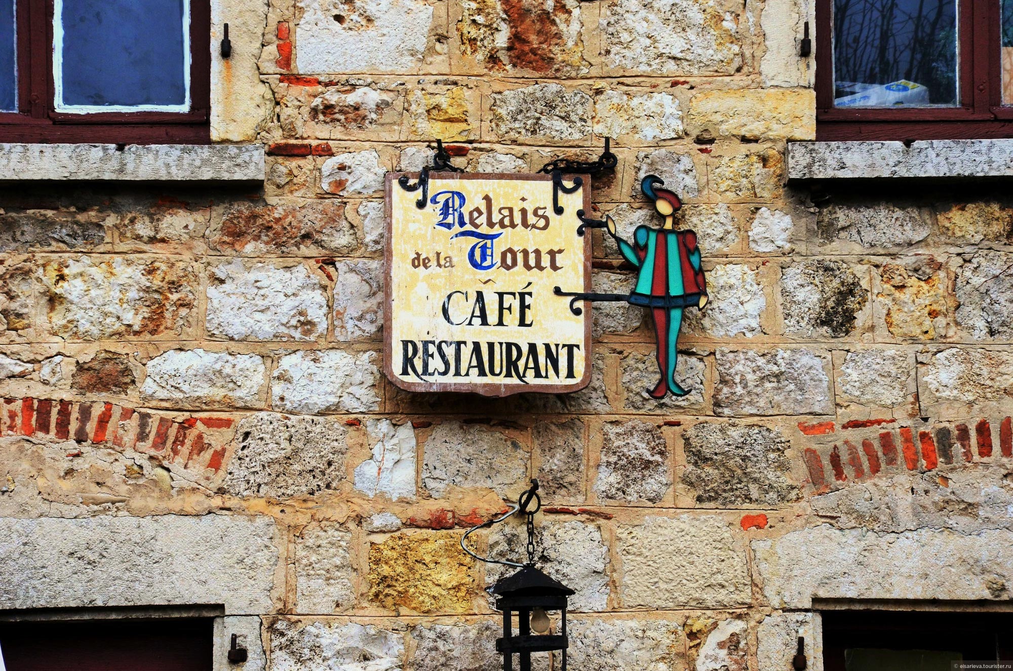 Perouges